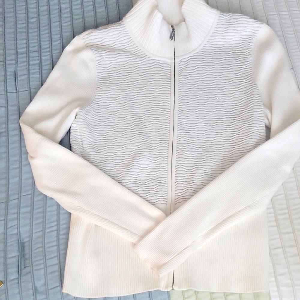 White House Black Market Textured White Sweater Jacket